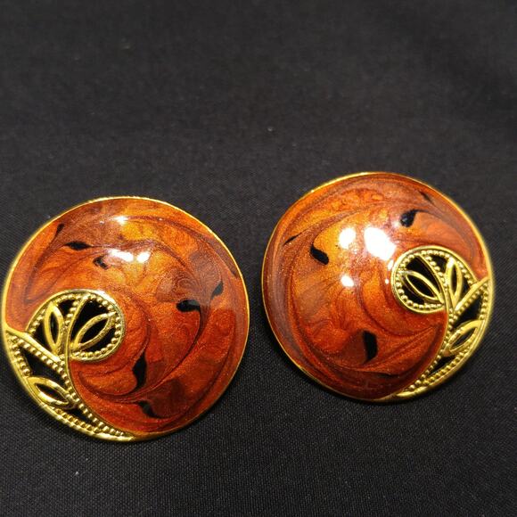 Vintage Berebi Brown Guilloche Enamel Openwork Floral Post Earrings, 1990s - Picture 3 of 10